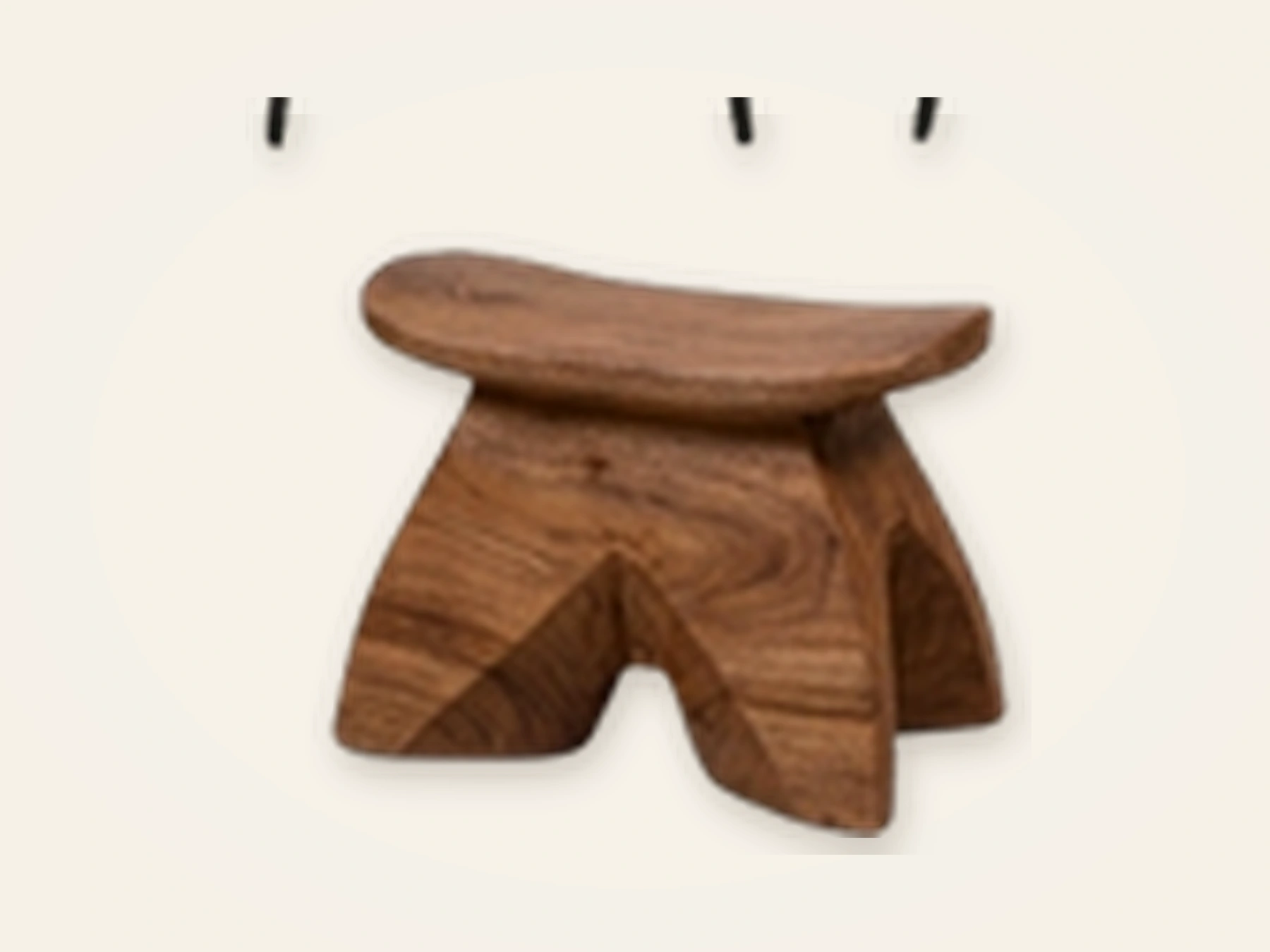 Taburete Margaret — Complementos en cuero natural, hecho a mano por Munay Cueros Chile